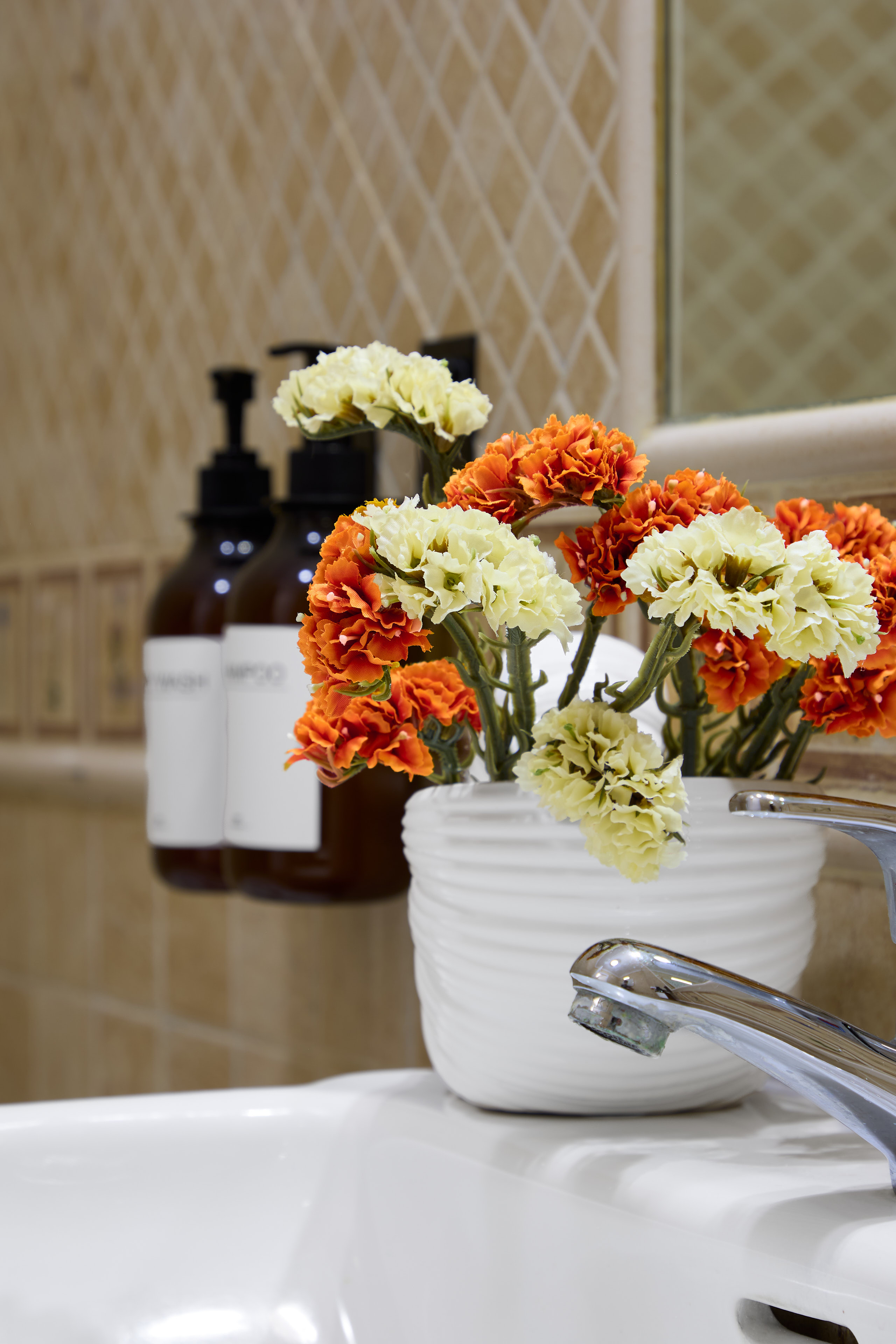Natural texture and interior detail at Casa Wanda Estepona